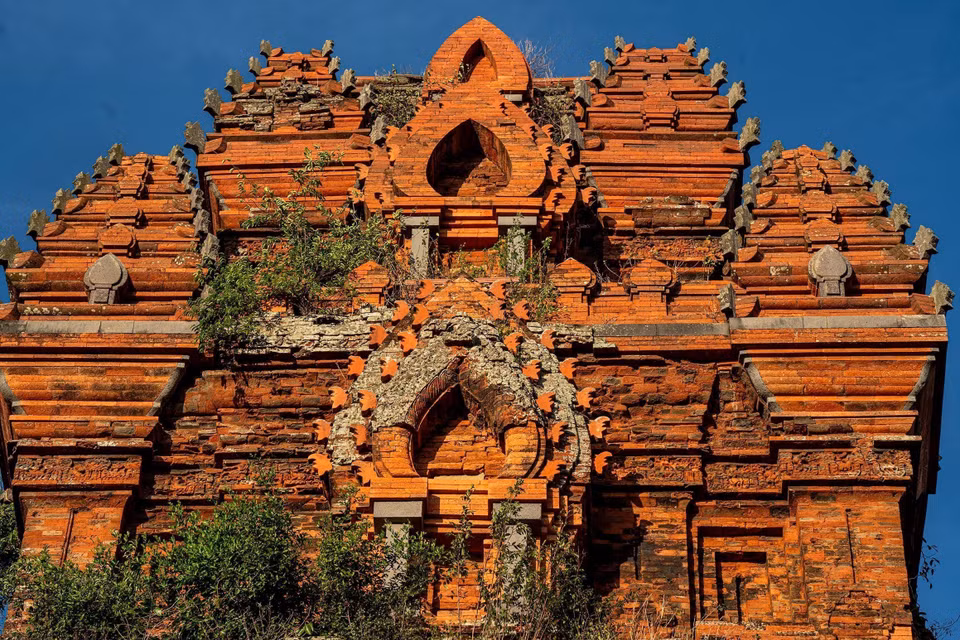 The intricate architecture of Banh It Towers is testament to the sustainable construction techniques and the artistic mastery of the ancient Cham. (Photo: VNA)