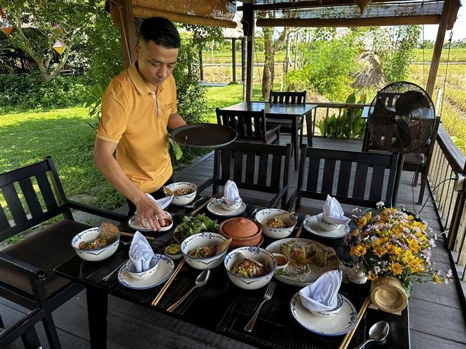 With more than 1 million annual visitors, Cam Thanh’s eco-tourism model provides stable jobs for about 1,500 local workers. (Photo: VNA)