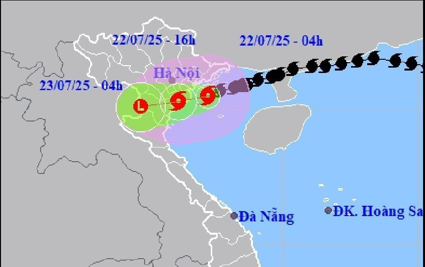 Storm updates are being continuously provided by relevant authorities. In the photo: The projected path of Storm No. 3 as of 7:00 a.m. on July 22. (Photo: VNA)