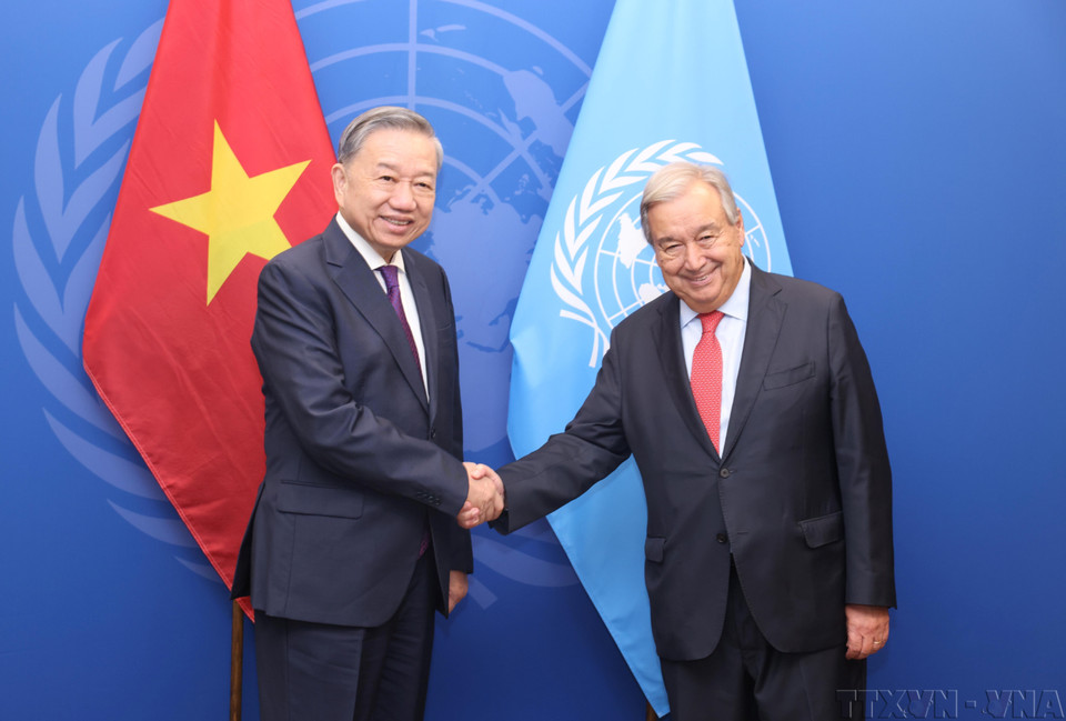 Party General Secretary and State President To Lam meets UN Secretary-General Antonio Guterres during his participation in the 79th UN General Assembly in New York, September 24, 2024. (Photo: VNA)