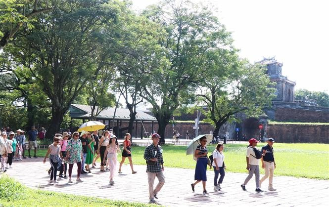 In the first nine months of 2025, Hue welcomes nearly 5 million visitors, up almost 67% year-on-year. (Photo: VNA)