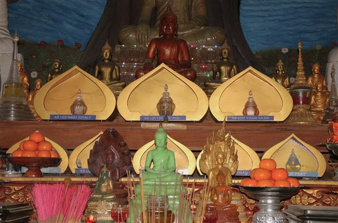 The solemn interior of the Sala Hall. (Photo: VNA)