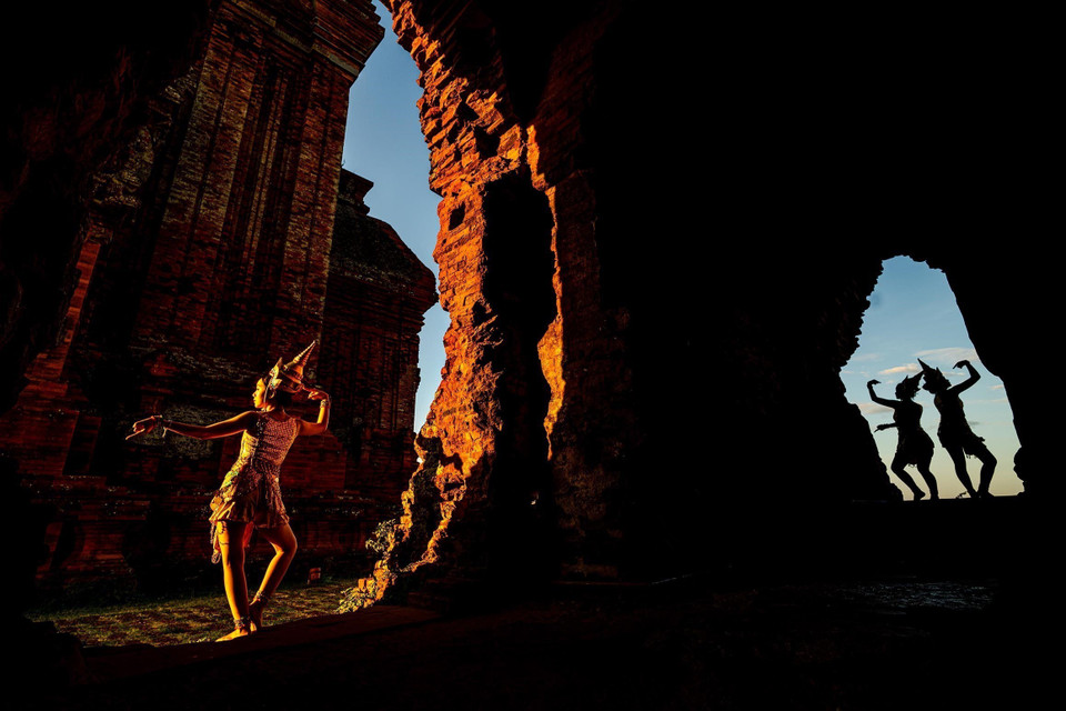 For centuries, Banh It Towers served as a venue for traditional Cham rituals. Although such ceremonies are no longer held regularly, the site still carries deep cultural significance for the Cham community as a symbol of ancestral heritage and spiritual values. (Photo: VNA)