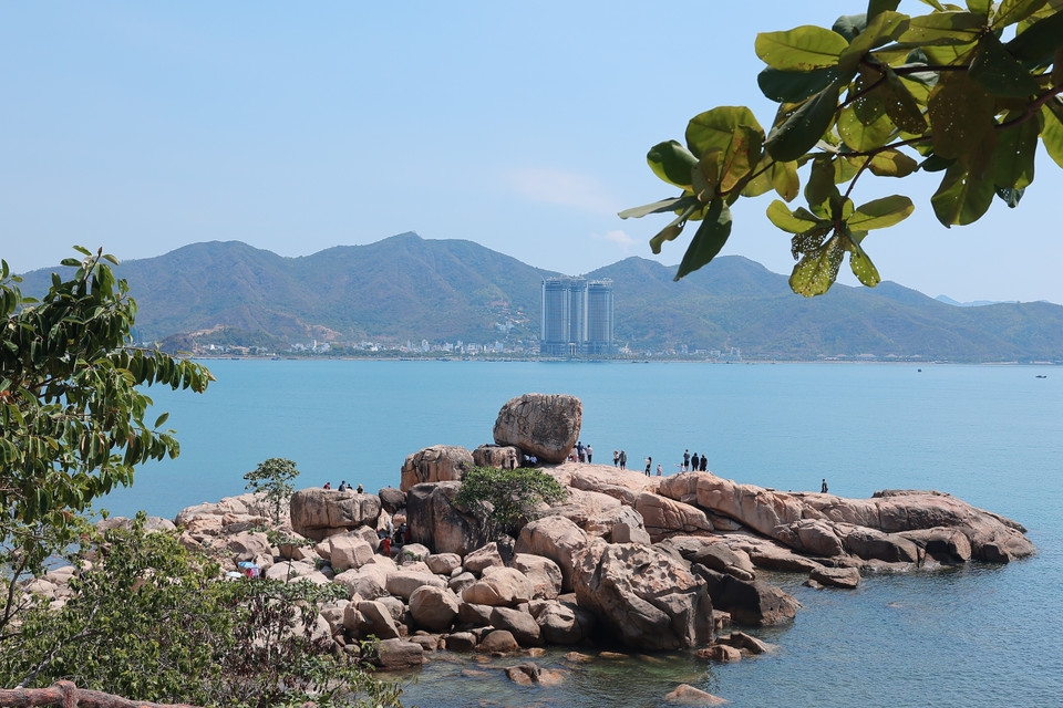 Hon Chong, a scenic coastal attraction in Nha Trang city, Khanh Hoa province. (Photo: VNA)