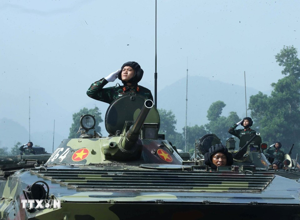 Armoured Corps in formation during the joint rehearsal. (Photo: VNA)