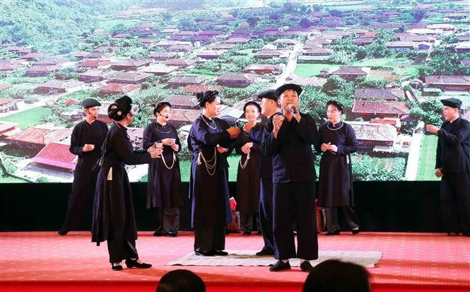 A traditional Tay wedding in Quynh Son community-based tourism village, Lang Son province. (Photo: VNA)