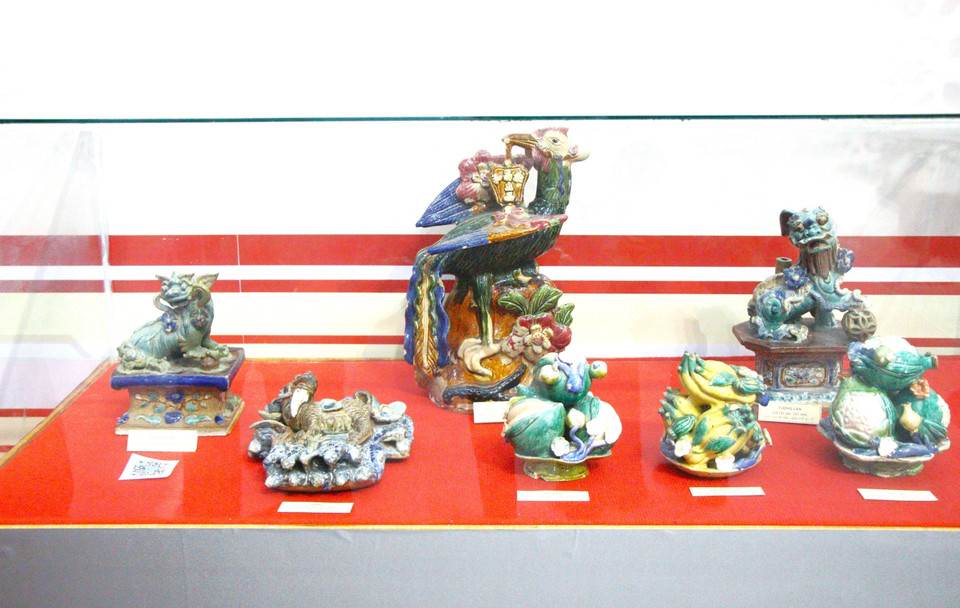 A wide range of ceramic products on display. (Photo: VNA)