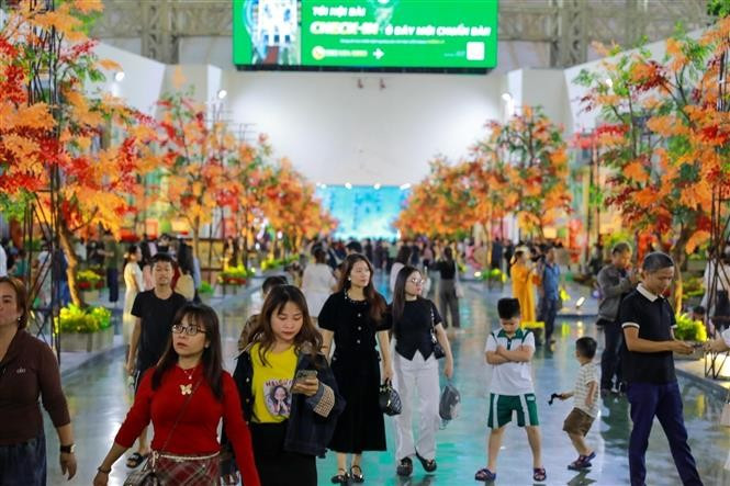 The “Hanoi Autumn Street” at the 2025 Autumn Fair. (Photo: VNA)