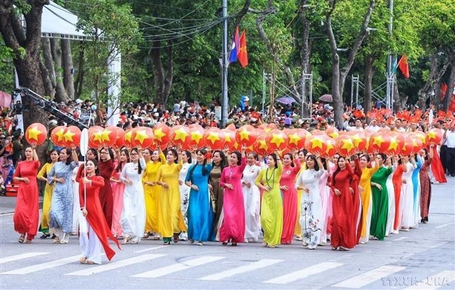 Women police officers of Hanoi participate in a parade marking the 80th anniversary of the Traditional Day of the People’s Public Security Forces (August 19, 1945 –2025). (Photo: VNA)