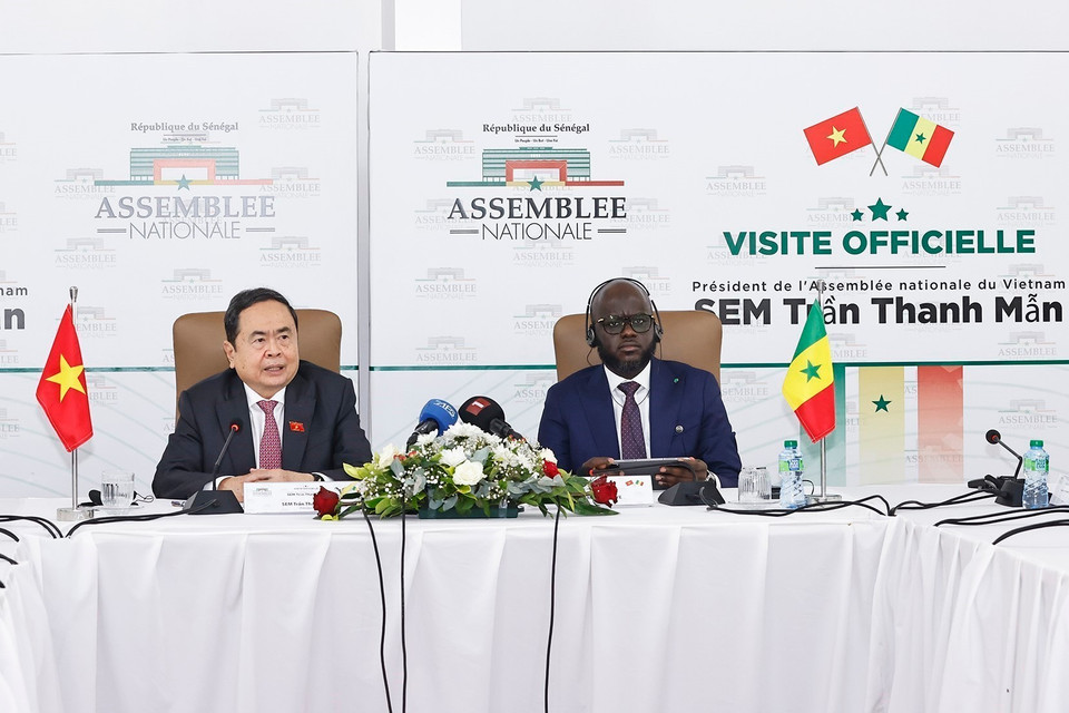 National Assembly Chairman Tran Thanh Man holds talks with Senegalese National Assembly President Malick Ndiaye. (Photo: VNA)