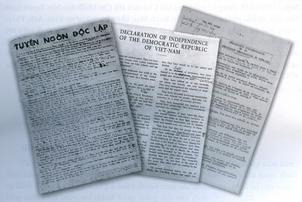 On September 15, 1945, the Vietnam News Agency – a name penned by President Ho Chi Minh – broadcast the full text of the Declaration of Independence together with the list of members of the Provisional Government of the Democratic Republic of Vietnam, through news bulletins in three languages: Vietnamese, English, and French. That sacred moment has since become the traditional day of the national news agency. (Photo: VNA)