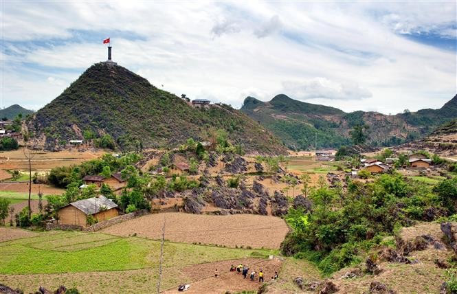 Peaceful houses nestled amid the Dong Van Karst Plateau. (Photo: VNA)