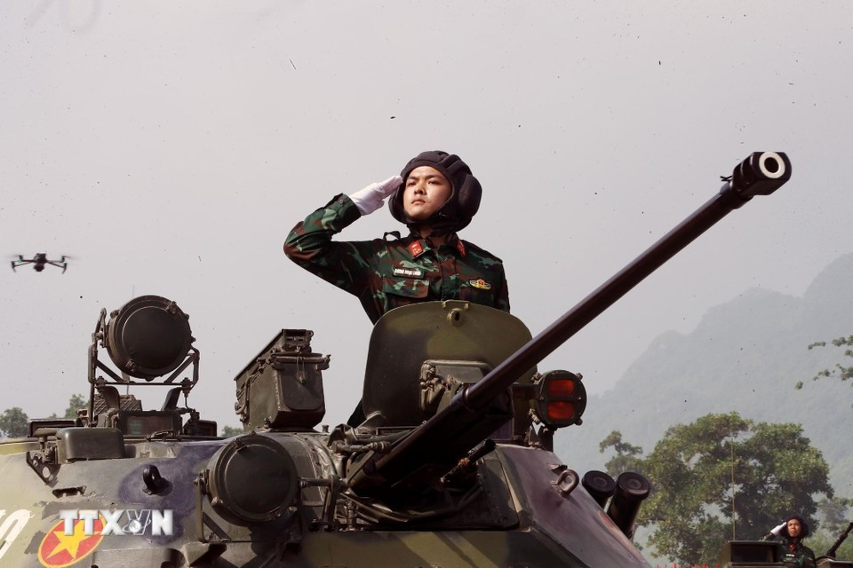 Armoured Corps in formation during the joint rehearsal. (Photo: VNA)