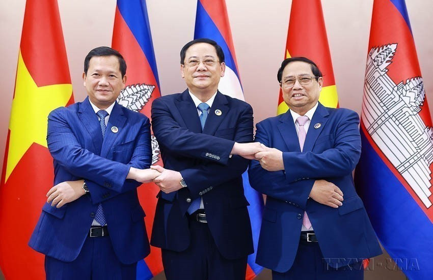 Vietnamese diplomacy continues to promote comprehensive international integration. In photo: Prime Minister Pham Minh Chinh with Lao Prime Minister Sonexay Siphandone and Cambodian Prime Minister Hun Manet at a working breakfast during the 44th and 45th ASEAN Summits and related meetings, Vientiane, Laos, Oct. 9, 2024. (Photo: VNA)