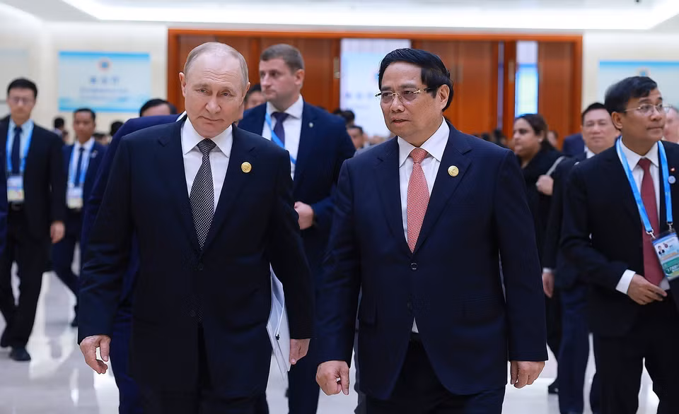 Prime Minister Pham Minh Chinh and Russian President Vladimir Putin in Tianjin, China to attend SCO Summit 2025. (Photo: VNA)