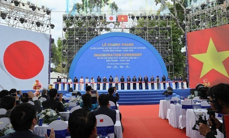 Inauguration ceremony of the Ben Thanh – Suoi Tien urban railway line (Metro Line No.1), two months after its official operation begins. This is Vietnam’s first metro line, the largest Japanese ODA-funded project in the country, and a symbolic project of Vietnam-Japan cooperation (Ho Chi Minh City, March 9, 2025). (Photo: VNA)