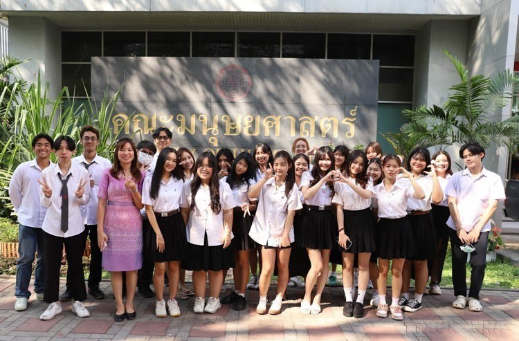 As the relationship between Vietnam and Thailand is growing strongly, the Vietnamese language is becoming a popular foreign language among Thai students. (Photo: VNA)