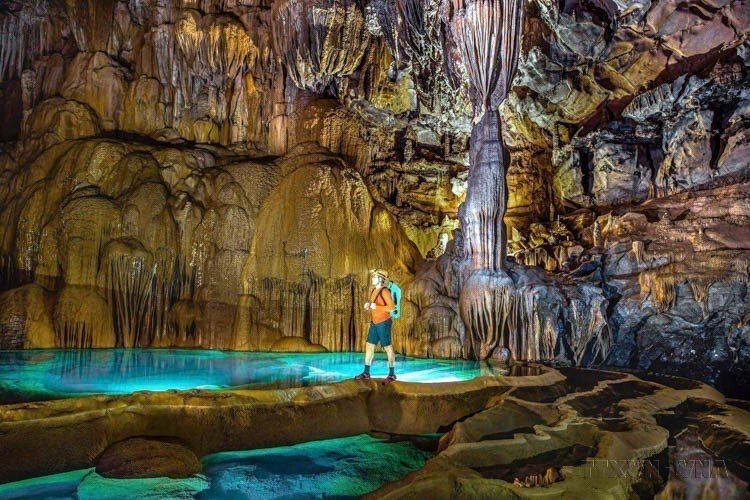 Nightmare Sinkhole, 250 metres deep with a mysterious underground river, part of the Hung Thoong cave system in Phong Nha – Ke Bang National Park. (Photo: Published by VNA)