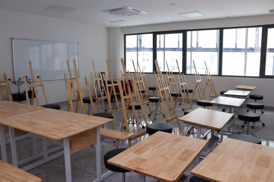 Classroom for learning drawing at the Khanh Hoa Children's Cultural Palace. (Photo: VNA)