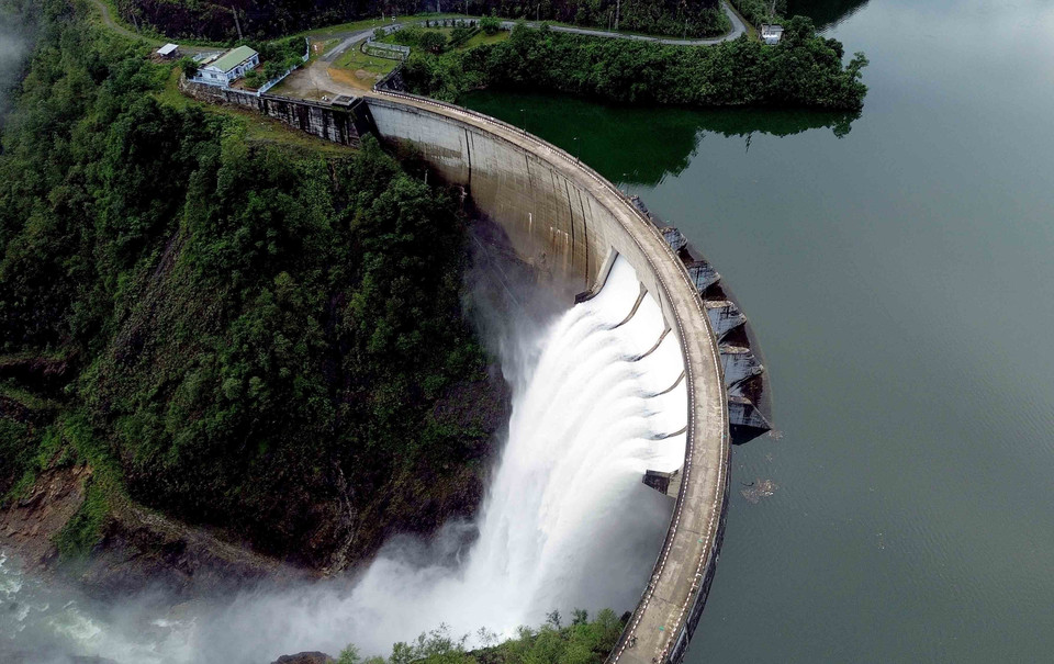 Nam Chien hydropower dam features a concrete arch structure curving towards the upstream side. (Photo: VNA)