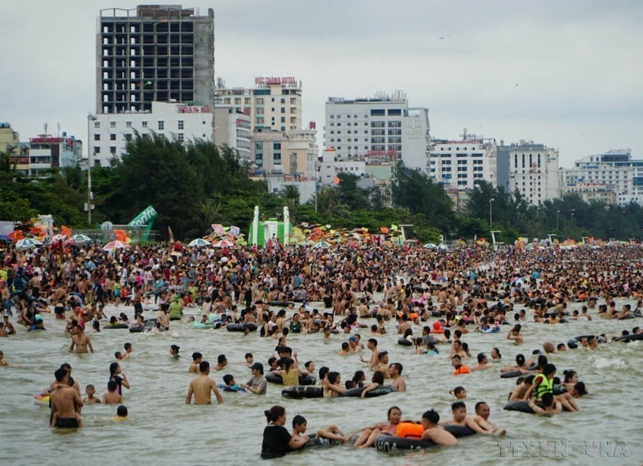 Vietnam is the third most populous country in Southeast Asia (after Indonesia and the Philippines), and ranks 16th globally. Since 2019, the population has increased by 4.9 million. (Photo: VNA)