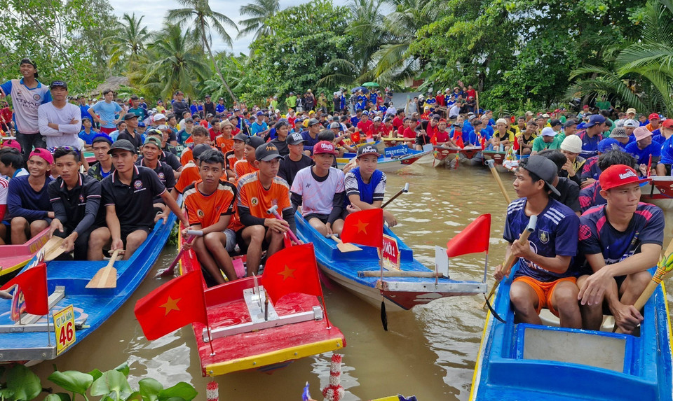 The race features 68 teams from Khmer-populated areas in and outside Can Tho. (Photo: VNA)
