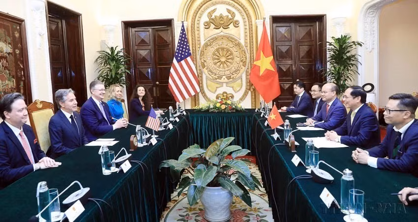 Foreign Minister Bui Thanh Son holds talks with US Secretary of State Antony Blinken during his visit to Vietnam, April 14–16, 2023. (Photo: VNA)