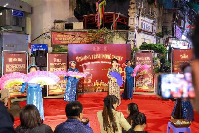 A traditional art performance. (Photo: VNA)