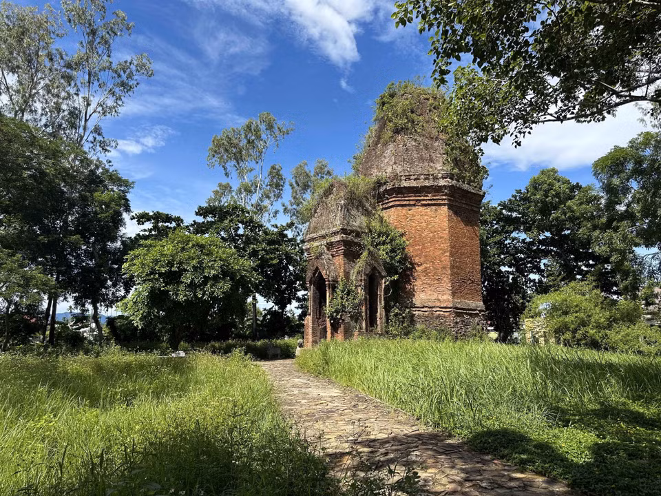 Bang An Tower, shaped like a Linga and built in the 11th century, stands out with its unique architecture - distinct from other Cham towers across Central Vietnam. (Photo: VNA)