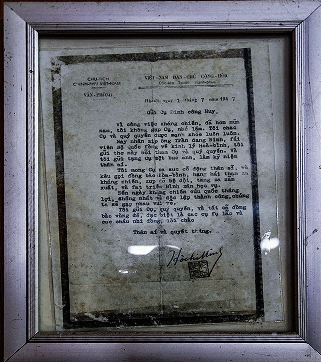 The letter that President Ho Chi Minh sends to Mr. Dinh Cong Huy in 1947. (Photo: VNA)