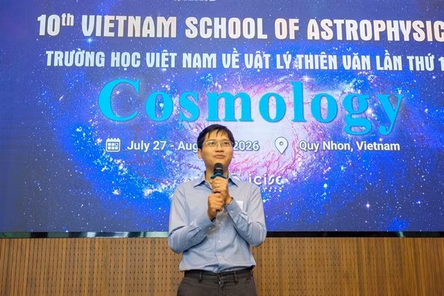 Dr. Nguyen Nhat Minh, the first Vietnamese recipient of the 2024 Buchalter Cosmology Prize, awarded by the American Astronomical Society, chairs VSOA 10 (Photos ICISE)