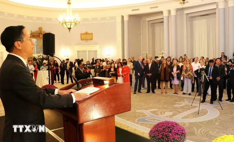 Vietnamese Ambassador to Canada Pham Vinh Quang speaks at the 79th anniversary of Vietnam's National Day, last September. (Illustrative image: VNA)
