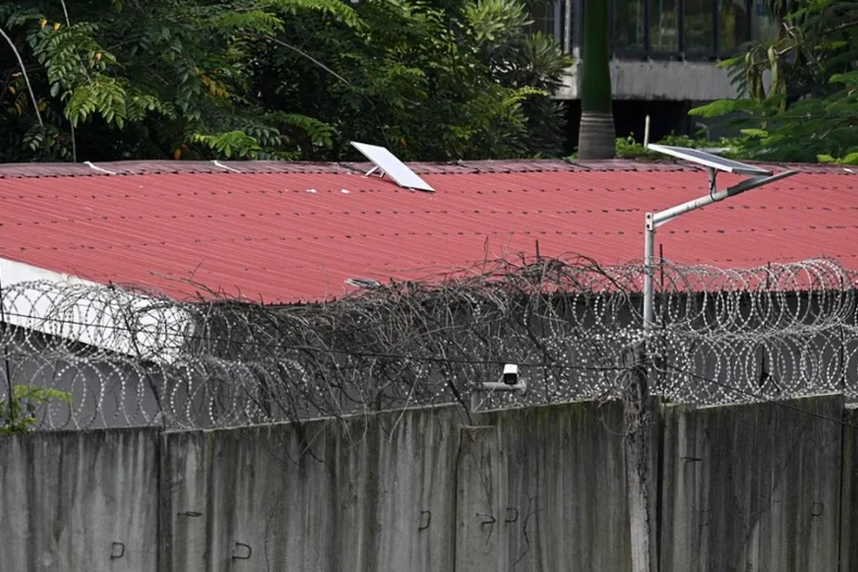 Over 600 flee Myanmar scam centre