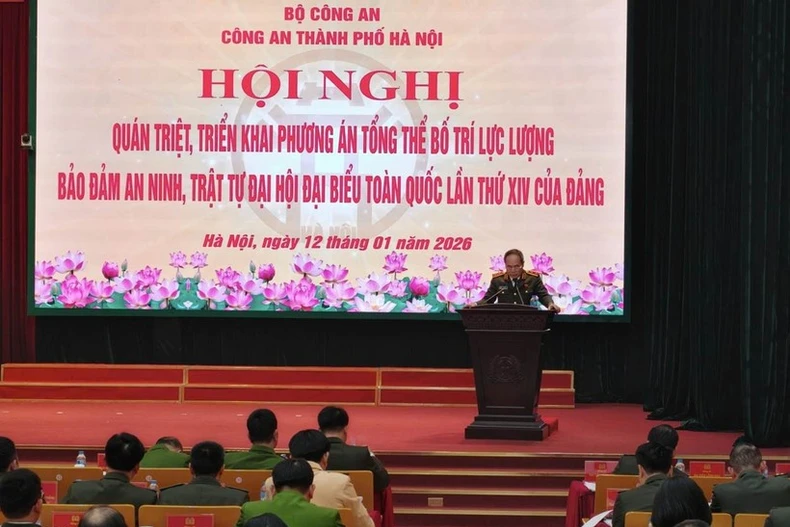 Hanoi Police on January 12 holds a conference to roll out a comprehensive plan for deploying forces to ensure security and public order during the 14th National Party Congress. (Photo: the Hanoi Police)