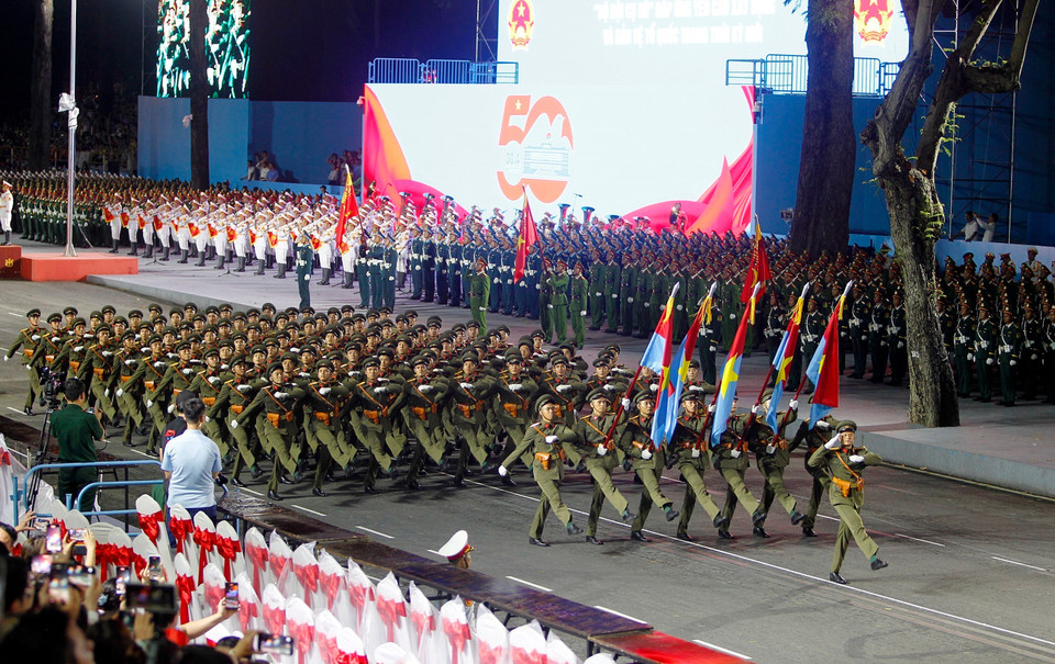 Units of the Vietnam People’s Army take part in the parade rehearsal. (Photo: Thanh Vu – VNA)