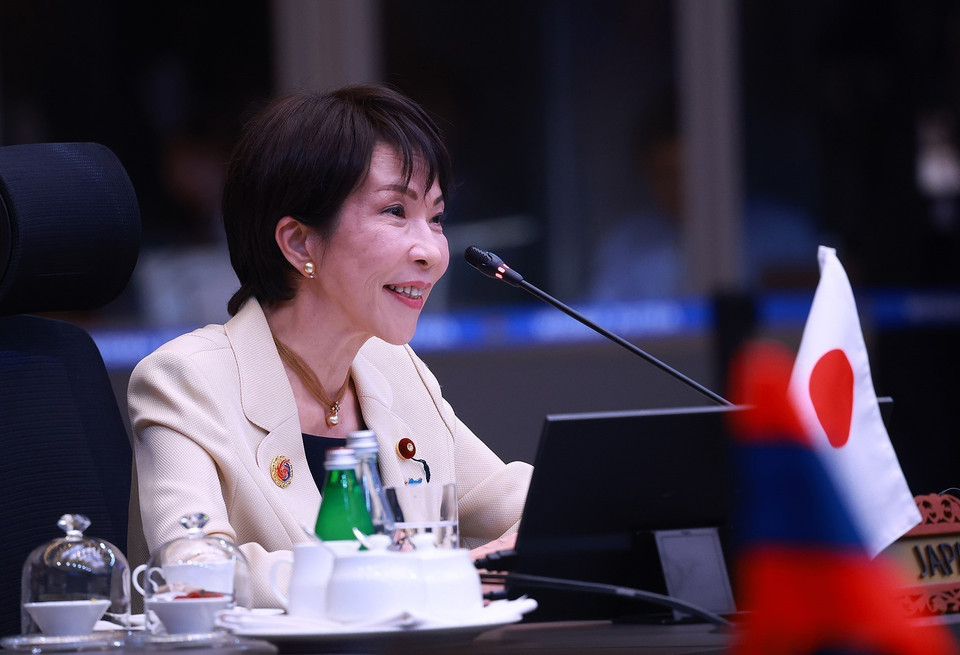 Japanese Prime Minister Takaichi Sanae delivers a speech at the 28th ASEAN-Japan Summit. (Photo: Duong Giang/VNA)