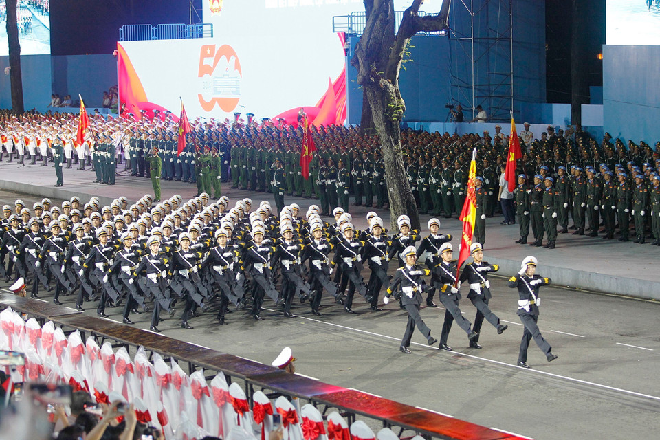 Units of the Vietnam People’s Army take part in the parade rehearsal. (Photo: Thanh Vu – VNA)