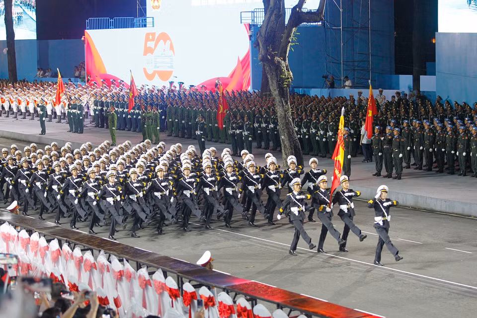 Units of the Vietnam People’s Army take part in the parade rehearsal. (Photo: Thanh Vu – VNA)