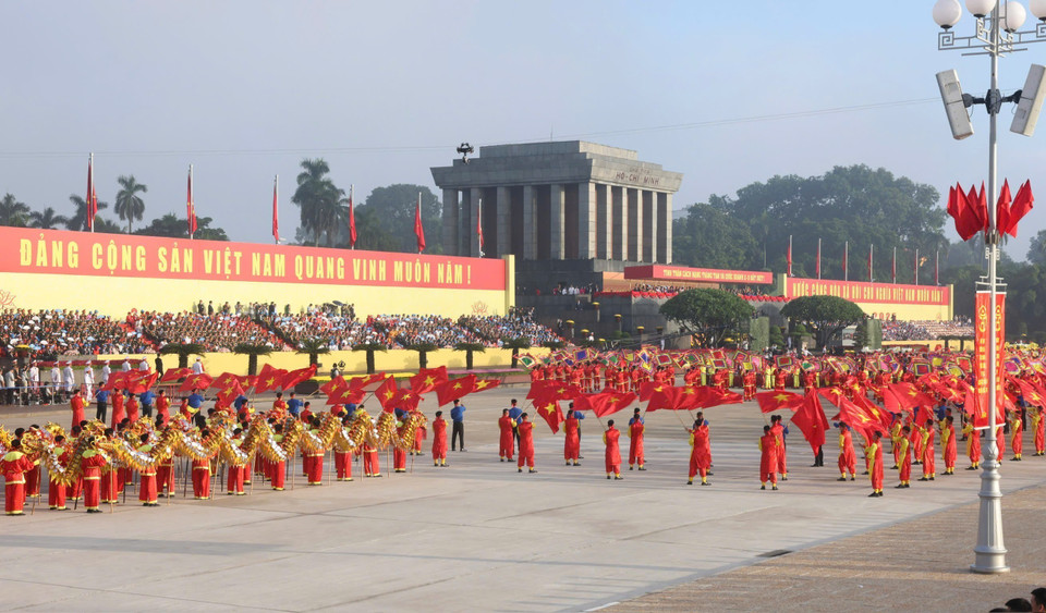 The drum performance opens the ceremony, parade, and march marking the 80th anniversary of the August Revolution and National Day. (Photo: Quoc Khanh - VNA)