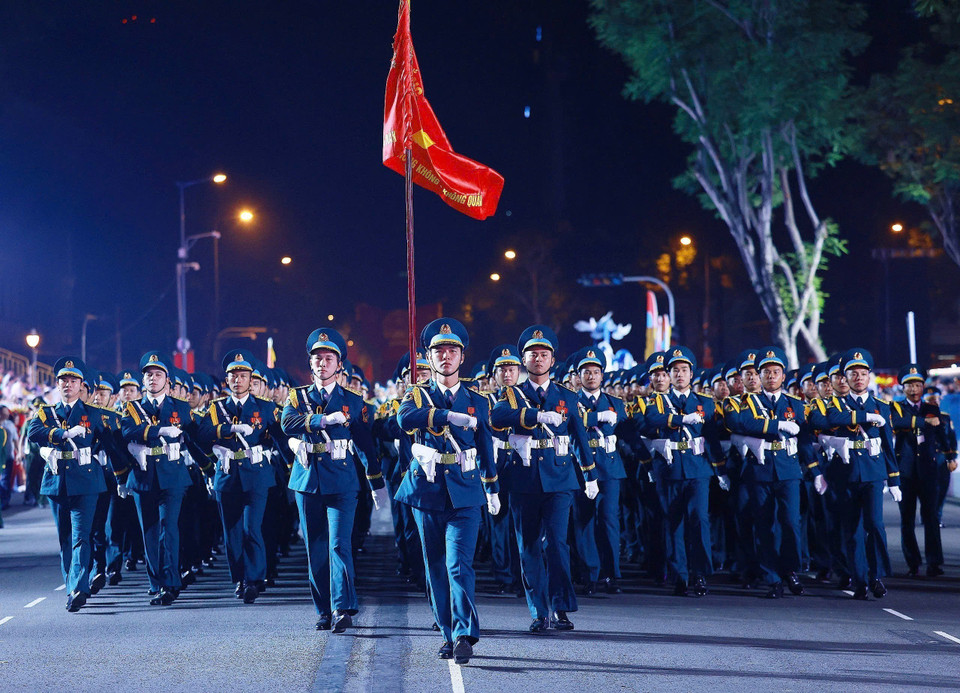 Participating forces take their positions. (Photo: VNA)