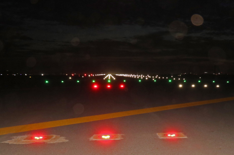 The approach lighting system on Runway 1 at Long Thanh Airport. (Photo: Cong Phong – VNA)