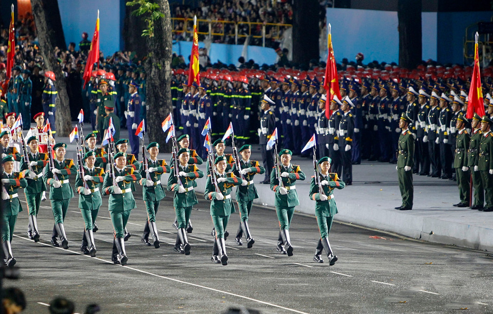 Units of the Vietnam People’s Army take part in the parade rehearsal. (Photo: Thanh Vu – VNA)