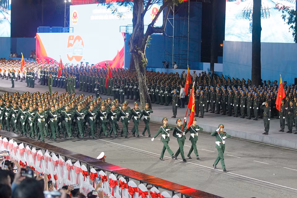 Units of the Vietnam People’s Army take part in the parade rehearsal. (Photo: Thanh Vu – VNA)
