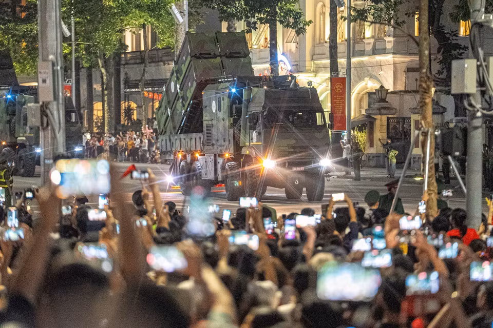 The parade and marching units move along the streets during the first full rehearsal. Photo: Pham Tuan Anh - VNA
