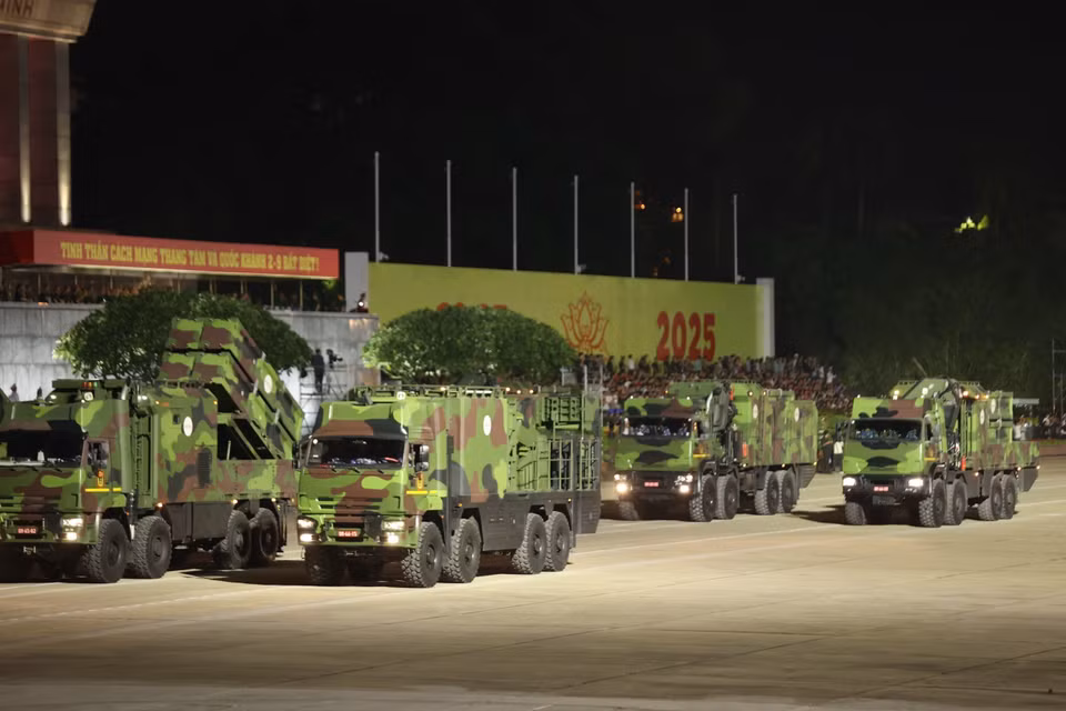 The Truong Son missile unit, produced by Viettel, takes part in the full rehearsal. Photo: Hoang Ha - VNA