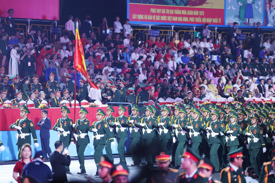 Participating forces take their positions. (Photo: VNA)