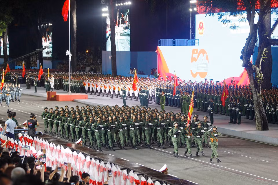 Units of the Vietnam People’s Army take part in the parade rehearsal. (Photo: Thanh Vu – VNA)