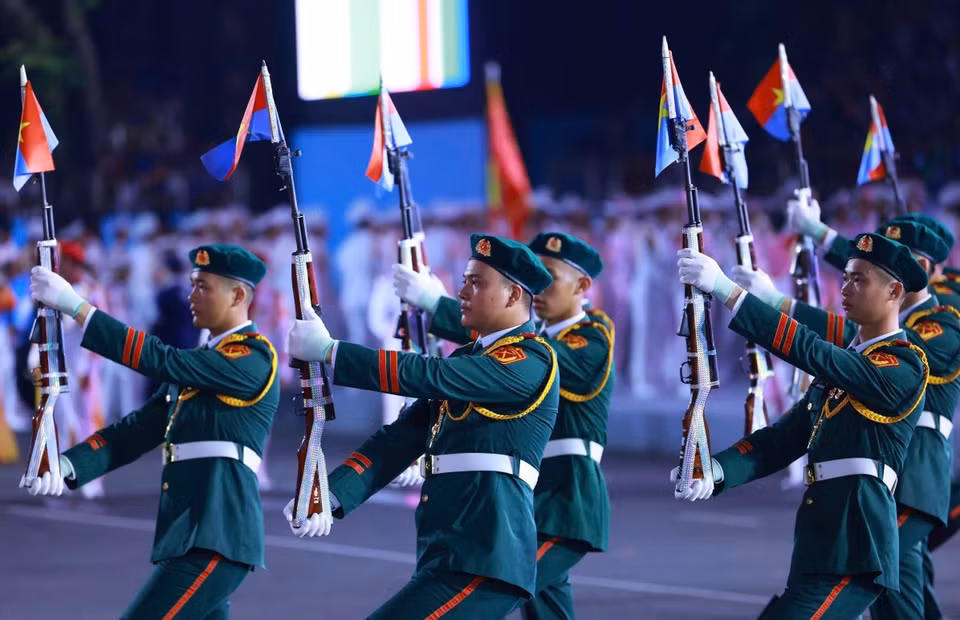 Participating forces take their positions. (Photo: VNA)