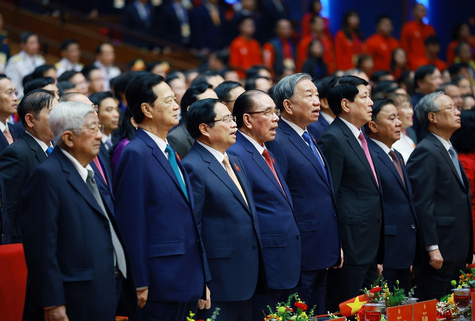 General Secretary To Lam, State President Luong Cuong and Prime Minister Pham Minh Chinh, together with delegates, attend the 11th National Patriotic Emulation Congress. Photo: Duong Giang – VNA
