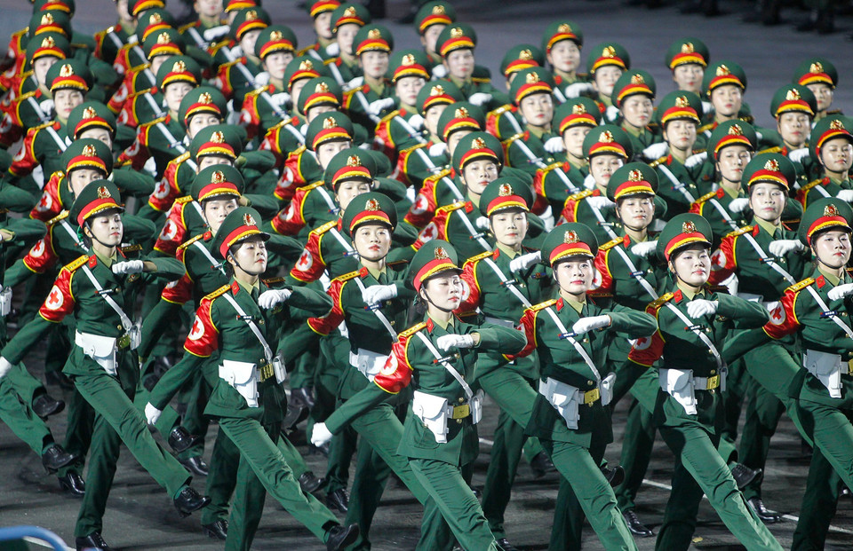 Units of the Vietnam People’s Army take part in the parade rehearsal. (Photo: Thanh Vu – VNA)